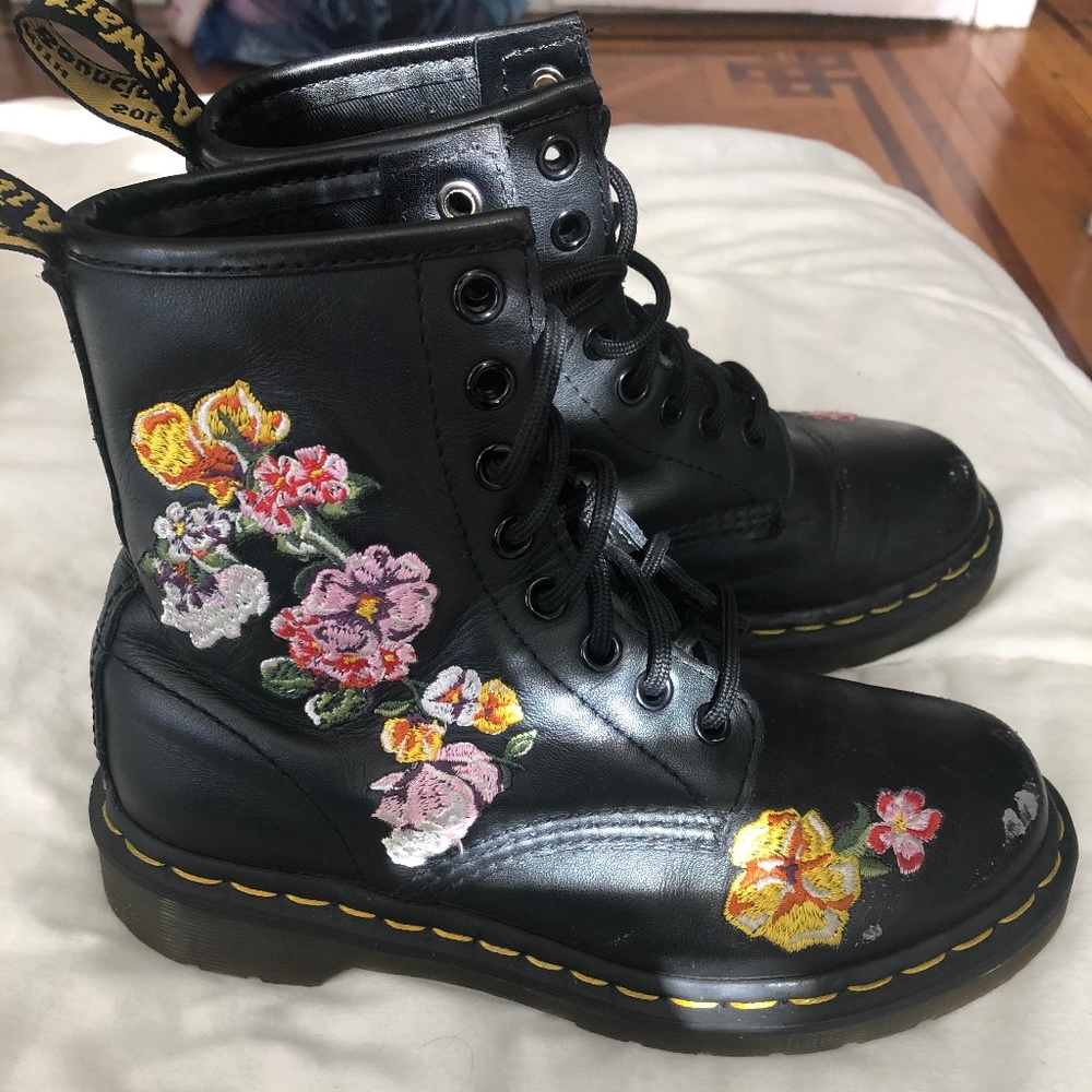 DR MARTENS 1460 VONDA II FLORAL LEATHER LACE UP BOOTS size 5